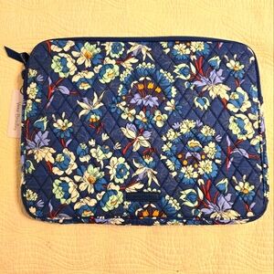 NWT Vera Bradley Quilted Laptop Case / Sleeve